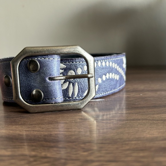 Bed Stu Mohawk Embroidered Leather Belt Small New - Picture 9 of 9